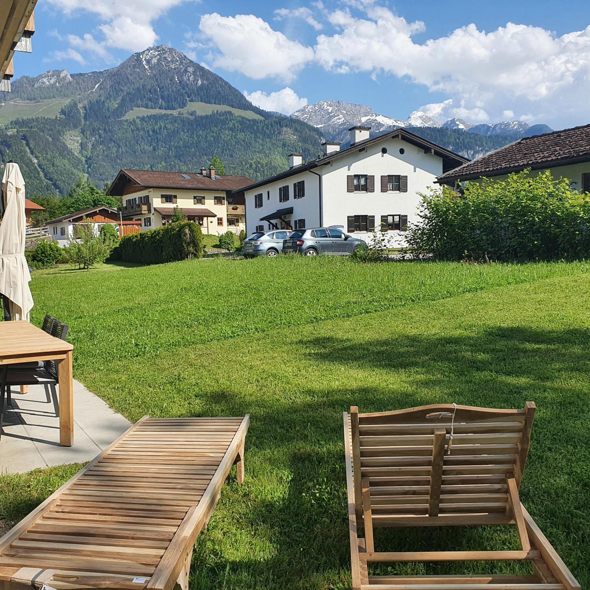 Traumhafte Ferienwohnung Im Alpinen Stil In Traumlage Schoenau am Koenigsee Bilik gambar